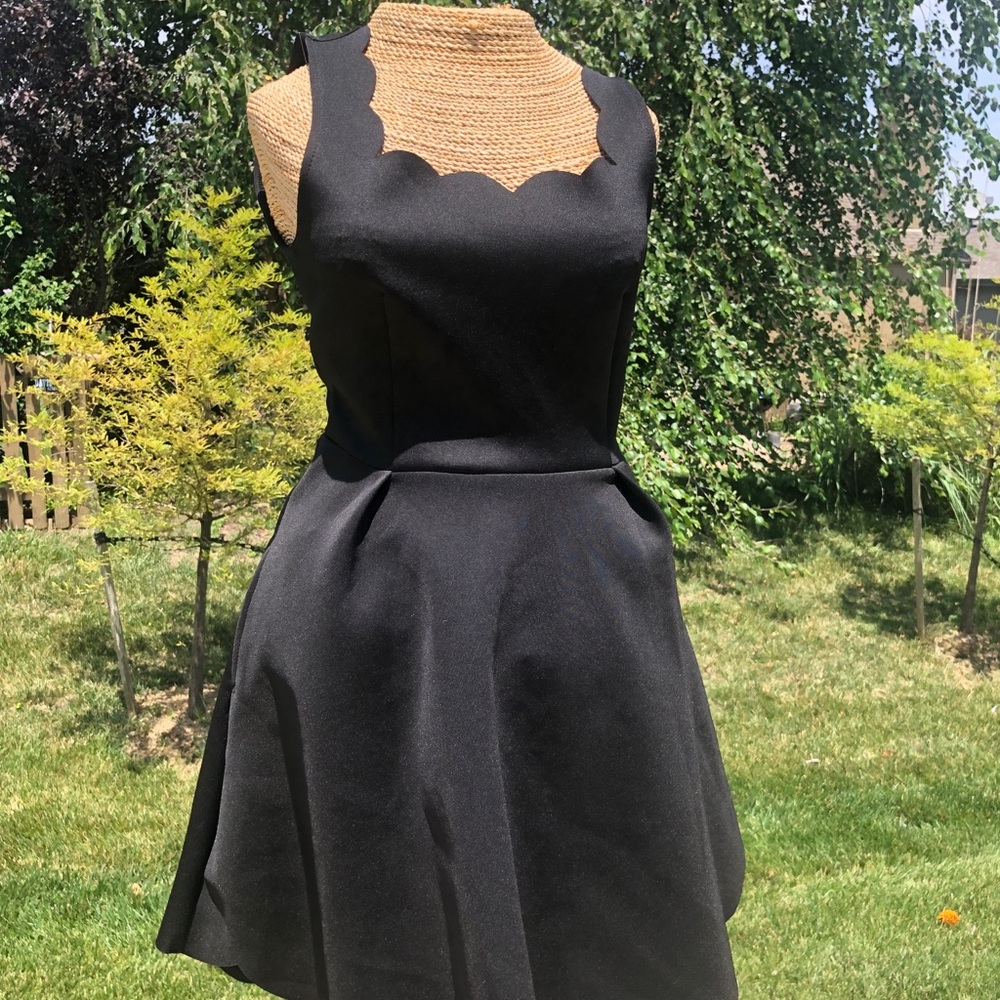 Black scallop dress
